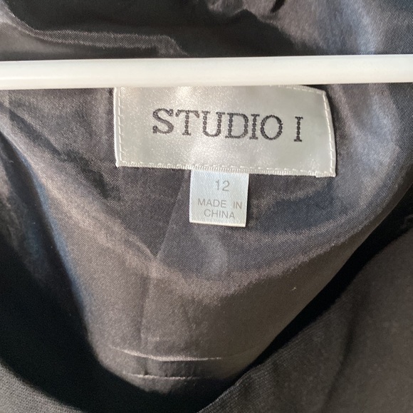 Sleeveless Black Blouse Size L - Picture 2 of 9